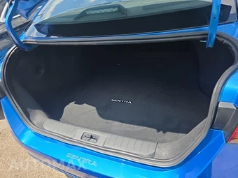 2024 Nissan Sentra SV - miniatura 19
