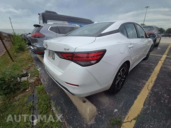 2024 Nissan Sentra SV – miniatura 3