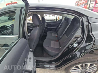 2024 Nissan Sentra SV - miniatura 10
