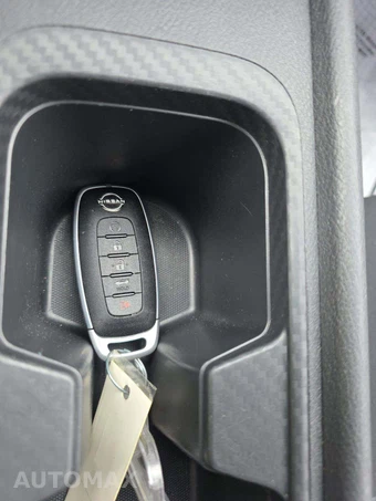 2024 Nissan Sentra SV - miniatura 8