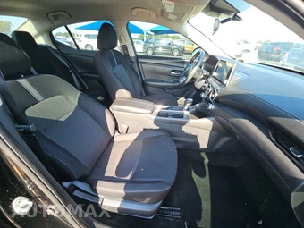 2024 Nissan Sentra SV – miniatura 8