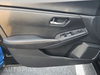 2024 Nissan Sentra SV - miniatura 15