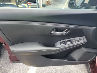 2024 Nissan Sentra SV – miniatura 9