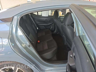 2024 Nissan Sentra SV - miniatura 13
