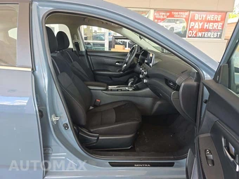 2024 Nissan Sentra SV - miniatura 15