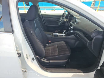 2024 Nissan Sentra SV – miniatura 8