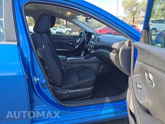 2024 Nissan Sentra SV - miniatura 8