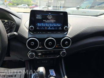 2024 Nissan Sentra SV - miniatura 10