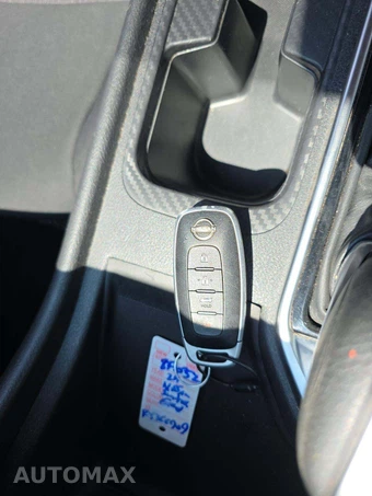 2024 Nissan Sentra SV - miniatura 8