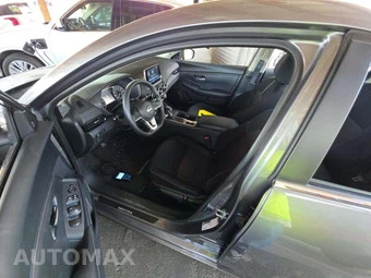 2024 Nissan Sentra SV – miniatura 6