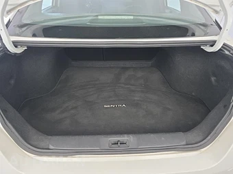 2024 Nissan Sentra SV - miniatura 13