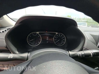 2024 Nissan Sentra SV - miniatura 9