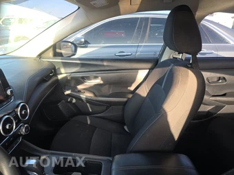 2024 Nissan Sentra SV – miniatura 8