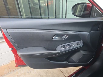 2024 Nissan Sentra SV - miniatura 9