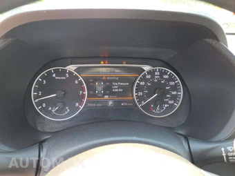 2024 Nissan Sentra SV - miniatura 9