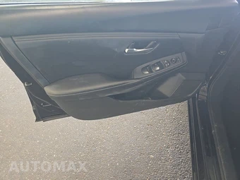 2024 Nissan Sentra SV - miniatura 9