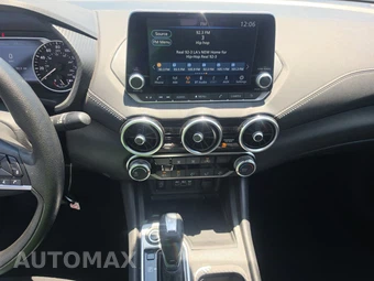 2024 Nissan Sentra SV – miniatura 11