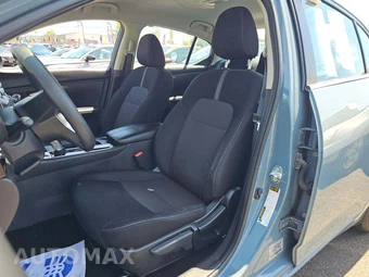 2024 Nissan Sentra SV – miniatura 6