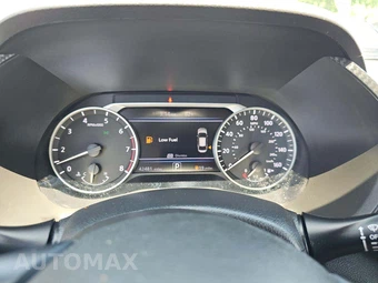 2024 Nissan Sentra SV – miniatura 9