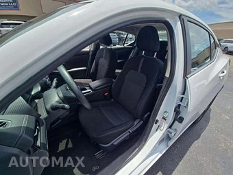 2024 Nissan Sentra SV - miniatura 3