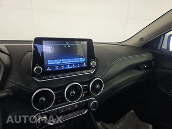 2024 Nissan Sentra SV – miniatura 11