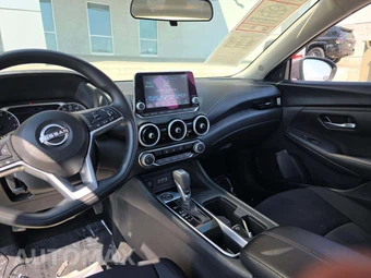 2024 Nissan Sentra SV - miniatura 10