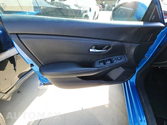2024 Nissan Sentra SV – miniatura 9