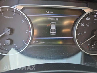 2024 Nissan Sentra SV - miniatura 9
