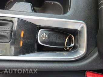 2024 Nissan Sentra SV – miniatura 8