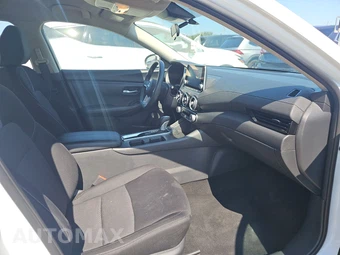2024 Nissan Sentra SV - miniatura 8