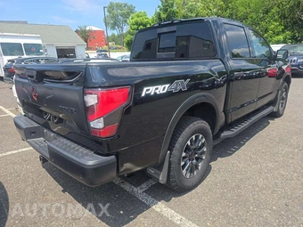 2024 Nissan TITAN PRO-4X Crew Cab Short Bed – miniatura 3