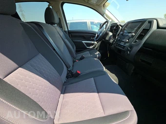 2024 Nissan TITAN SV Crew Cab Short Bed - miniatura 8