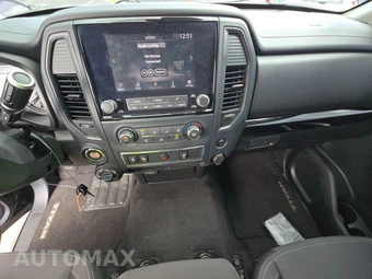 2024 Nissan TITAN SV Crew Cab Short Bed – miniatura 11