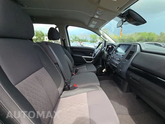 2024 Nissan TITAN SV Crew Cab Short Bed – miniatura 9
