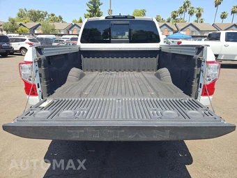 2024 Nissan TITAN SV Crew Cab Short Bed - miniatura 11