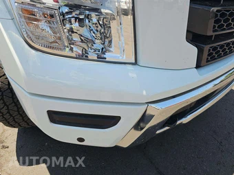 2024 Nissan TITAN SV Crew Cab Short Bed - miniatura 19