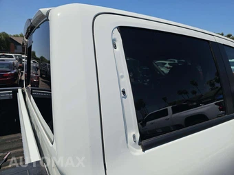 2024 Nissan TITAN SV Crew Cab Short Bed - miniatura 21