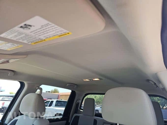 2024 Nissan TITAN SV Crew Cab Short Bed - miniatura 8