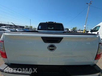 2024 Nissan TITAN SV Crew Cab Short Bed - miniatura 5