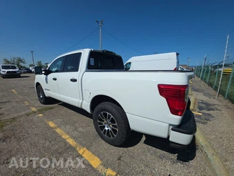 2024 Nissan TITAN SV Crew Cab Short Bed - miniatura 6
