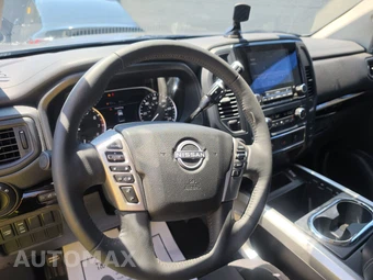 2024 Nissan TITAN SV Crew Cab Short Bed – miniatura 10