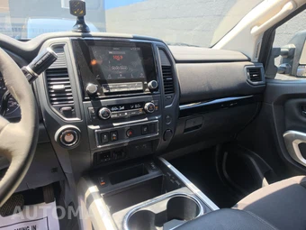 2024 Nissan TITAN SV Crew Cab Short Bed – miniatura 11
