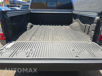 2024 Nissan TITAN SV Crew Cab Short Bed – miniatura 16