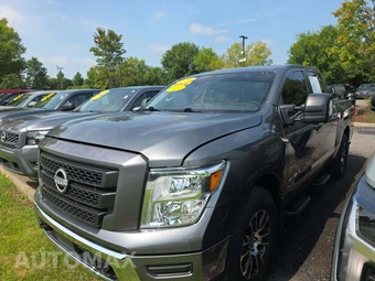 2024 Nissan TITAN SV Crew Cab Short Bed