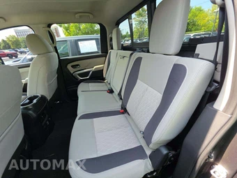 2024 Nissan TITAN SV Crew Cab Short Bed – miniatura 13