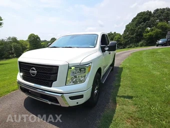 2024 Nissan TITAN SV Extended Cab Medium Bed