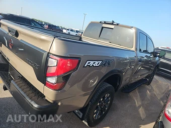 2024 Nissan TITAN XD PRO-4X Crew Cab Medium Bed – miniatura 4