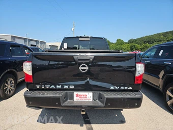 2024 Nissan TITAN XD SV Crew Cab Medium Bed - miniatura 5
