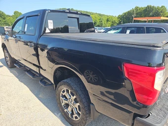 2024 Nissan TITAN XD SV Crew Cab Medium Bed - miniatura 6