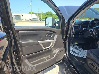 2024 Nissan TITAN XD SV Crew Cab Medium Bed - miniatura 9